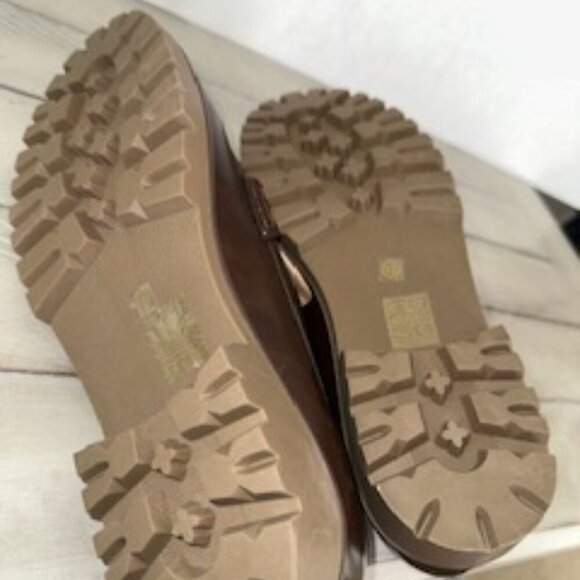 Journee Collection Women's Jessamey Flats - Picture 6 of 6